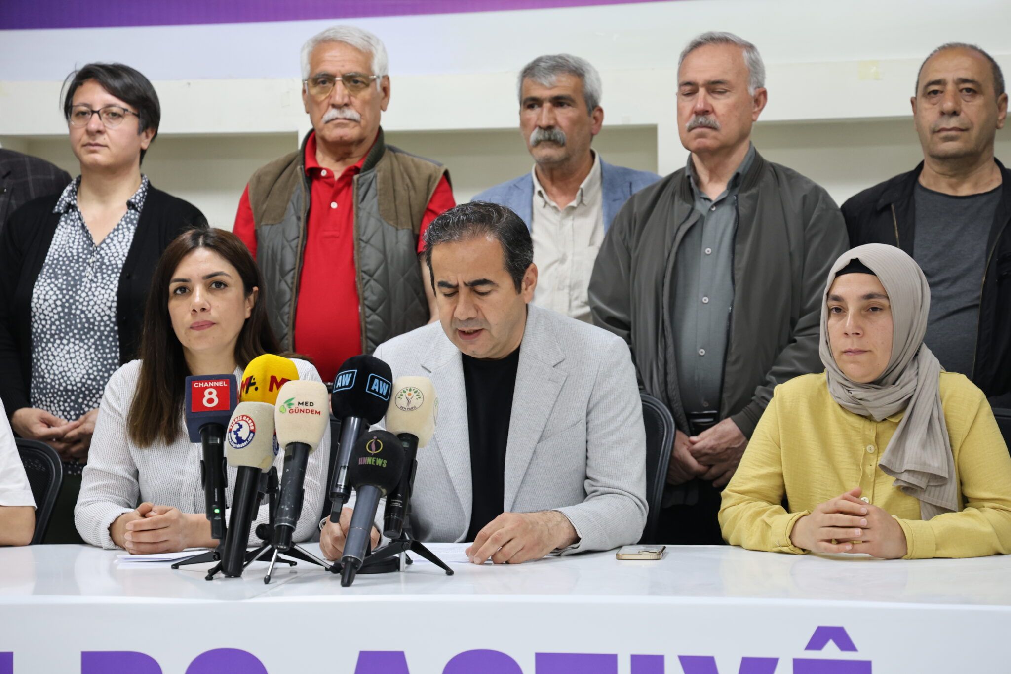 Li Amedê banga meşa ji bo ‘Gavek ji bo aştiyê’