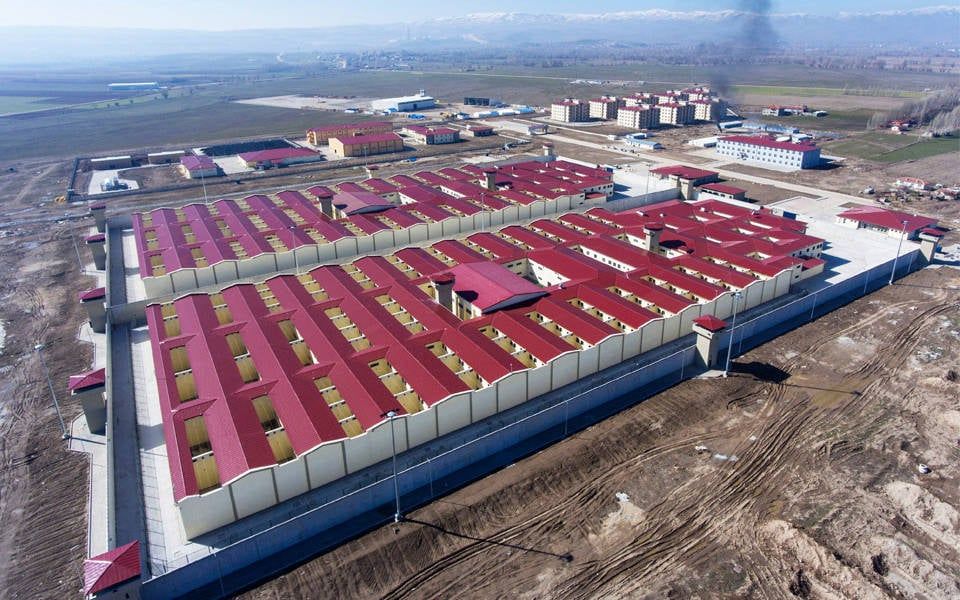 Vengdayîşo hempar yê dezgehanê huqûq û weşîye: Wa tecrîd bêro wedartene