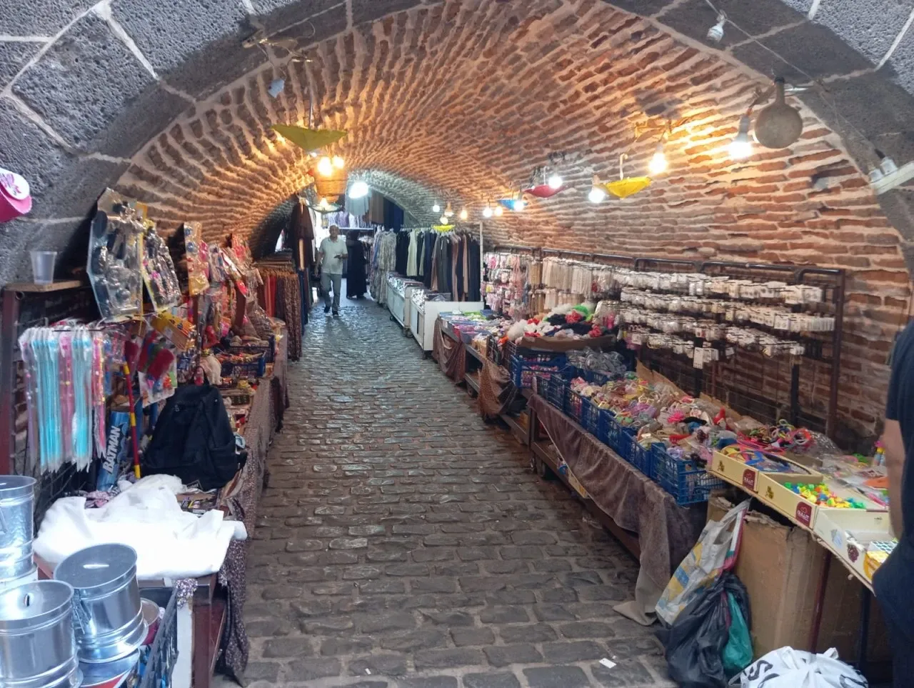 Amed de cayê ked û kulturî: Çarşîya Aşefçîyan