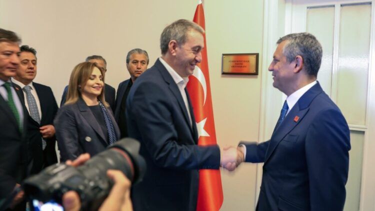 Heyeta DEMe şîyî serdana Ozgur Ozelî