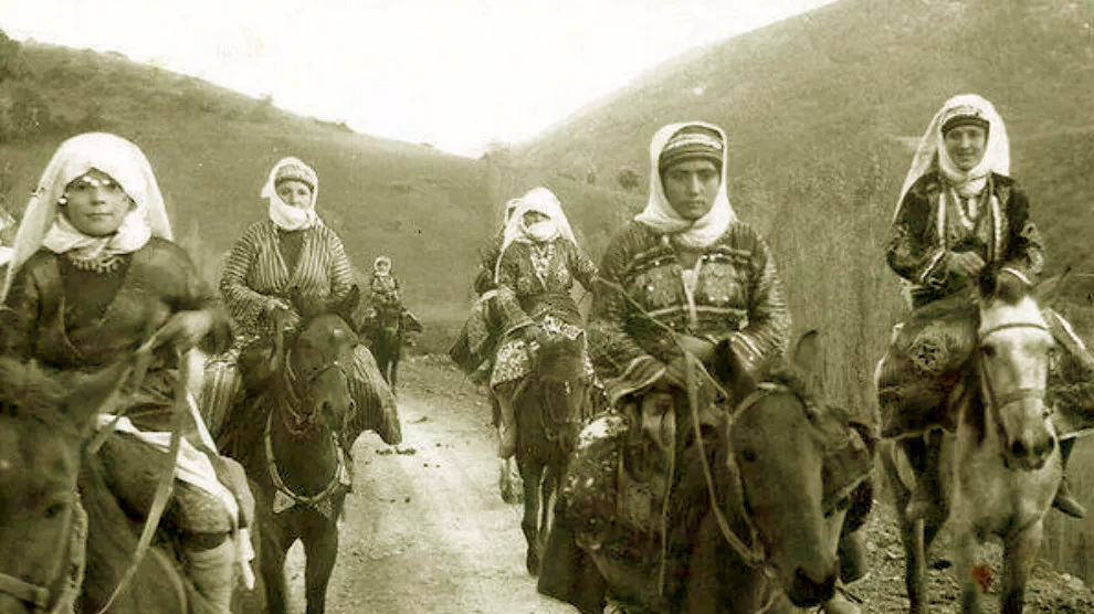 Xoserîya cinîyan xoserîya komelî ya