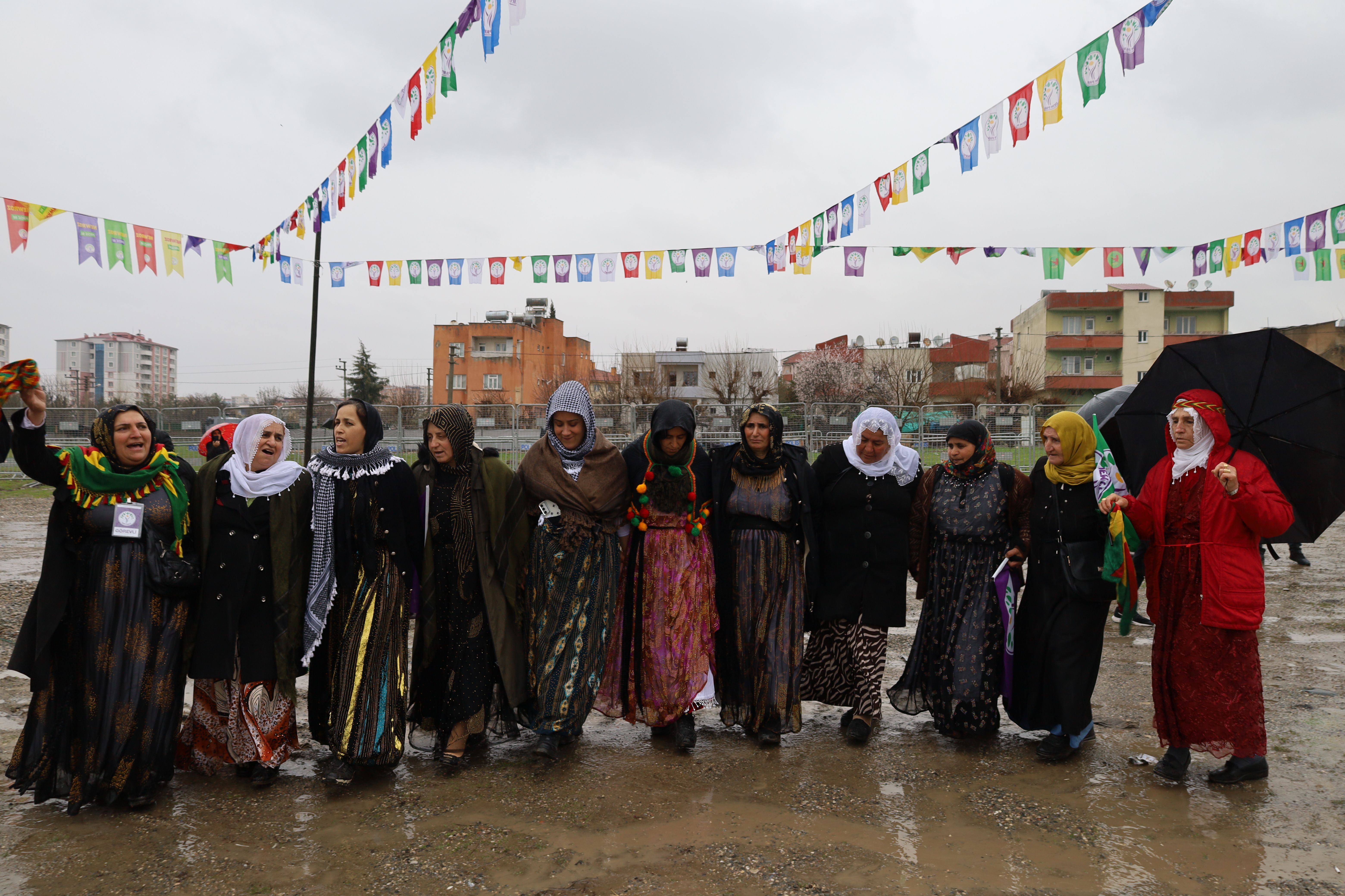 Herêma kirmancan: Newrozê Çewlîg û Xarpêtî dest pêkerd