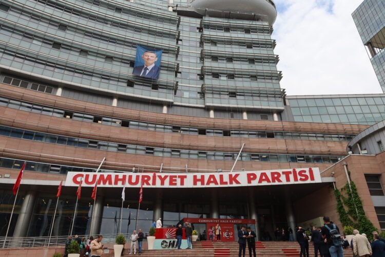 Piştî biryara ‘Betalkirina teqez’ li dijî CHPê operasyon