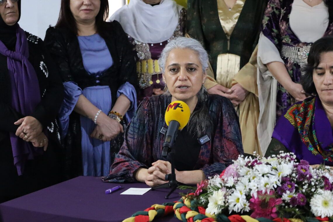 Çîgdem Kiliçgun: Di êrişên li ser Rojava de dîsa jin bûn hedef