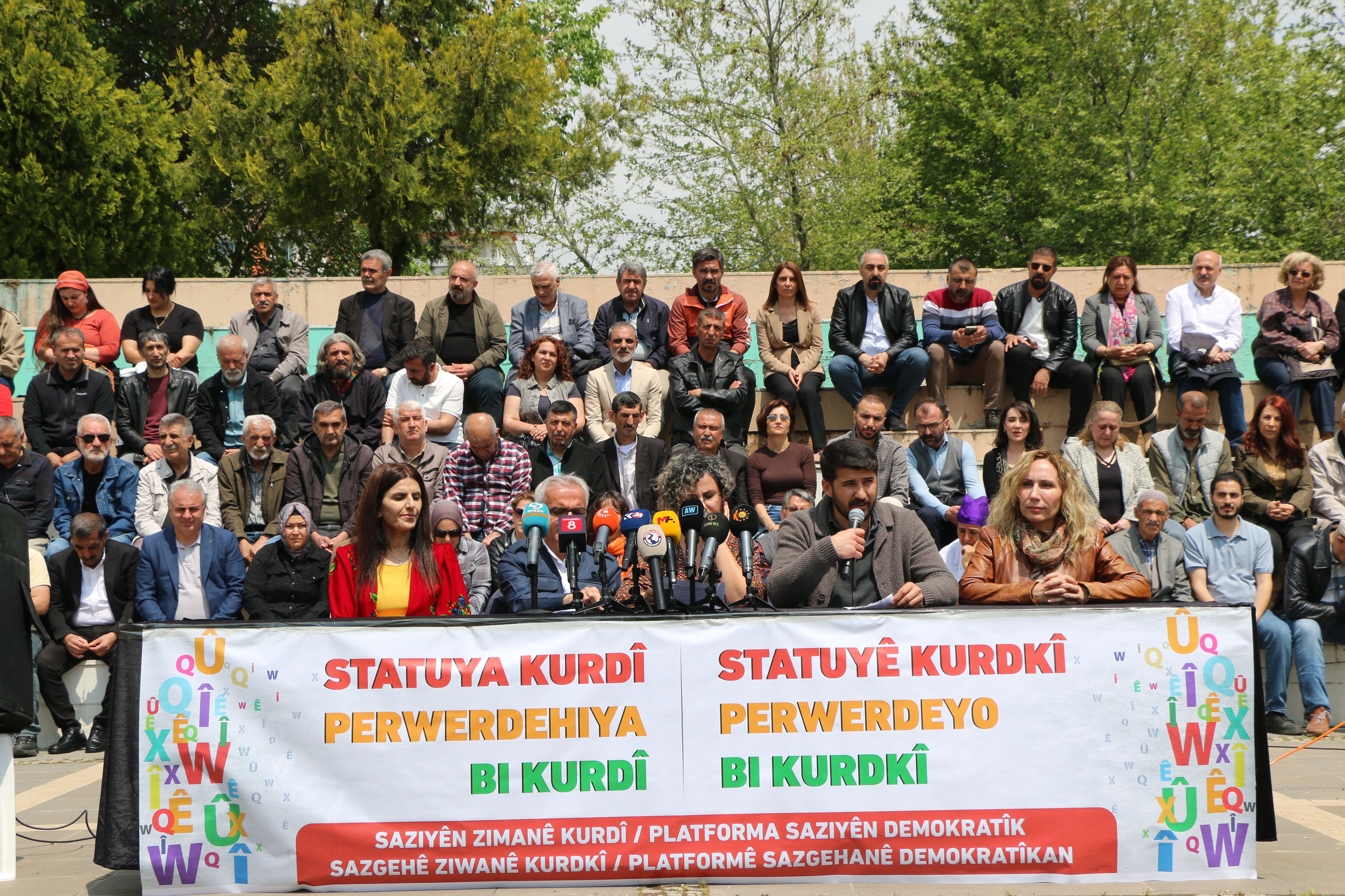 Deklarasyonê 15ê Gulane: Wayîrvejîyayîşê ziwan û kulturê xo, averberdişê înan hewcedarîya merdimbîyayîşî ya