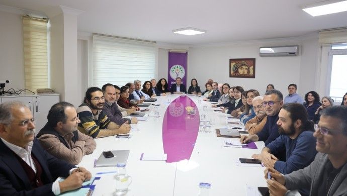 Desteya Rêveberiya Navendî ya DEM Partiyê civiya