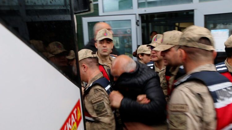 Di dosyeya Gulistan Doku de 6 gumanbarên din hatin girtin