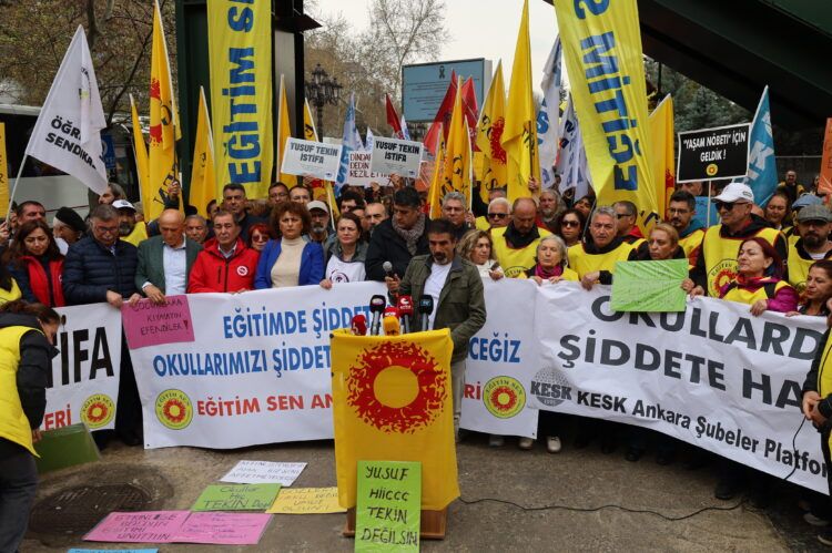 Li ber wezaretê bang kirin: Bila Yusuf Tekîn îstîfa bike