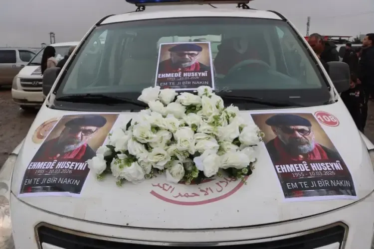 Cenazeyê Ehmed Huseynî gihîşt Rojava