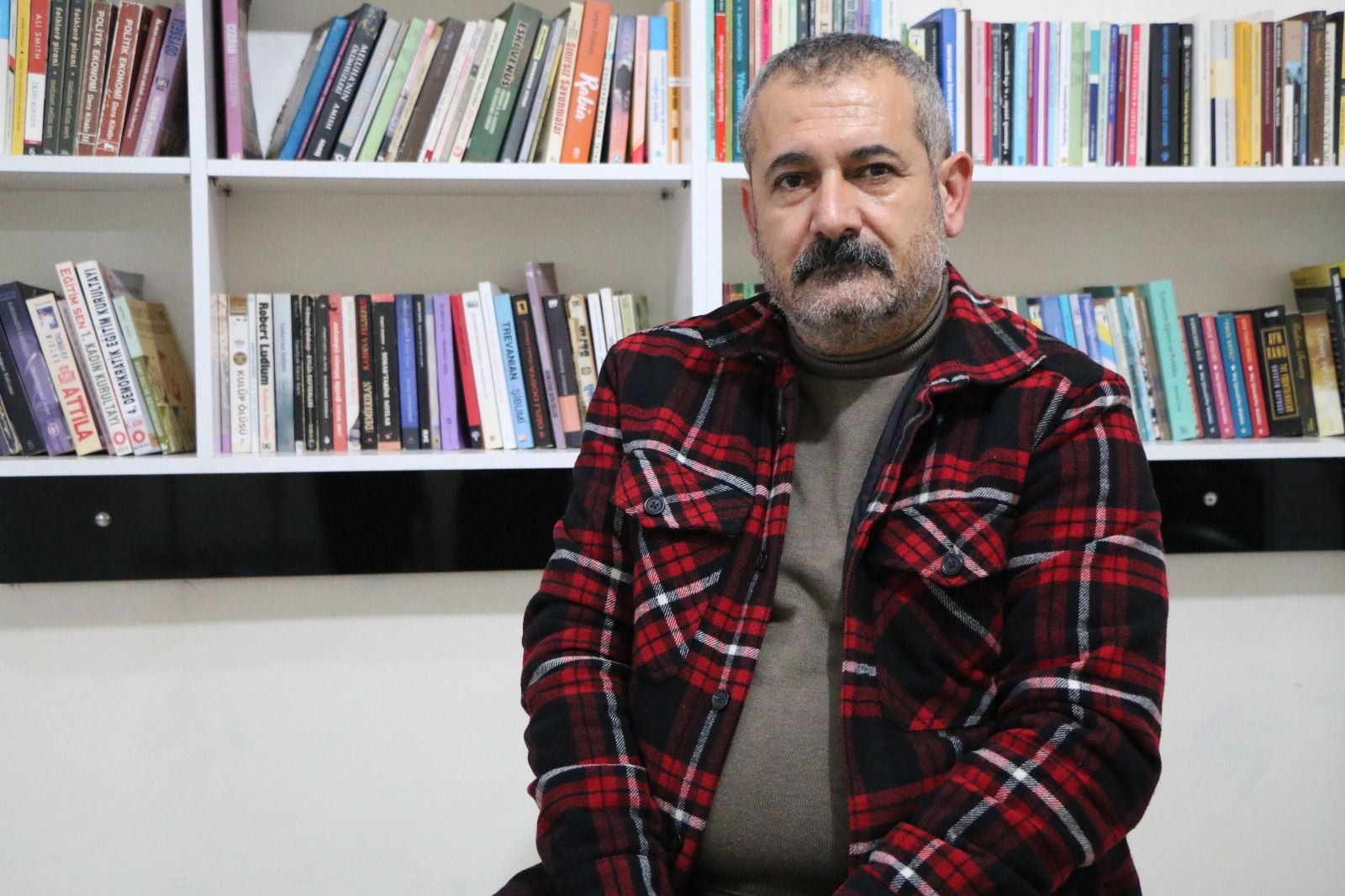 Kurdî sedsalek e tê paşguhkirin: Perwerdehiya bi zimanê dayikê hîn jî qedexe ye 