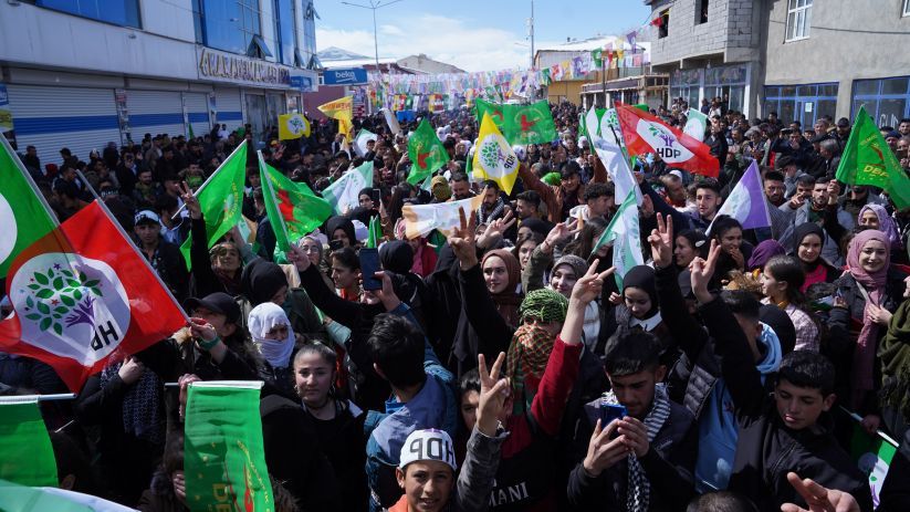 Li Gogsiyê welatiyan gotin deriyê Îmraliyê vekin