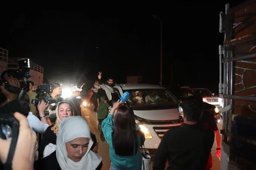 Hesekî de coşê azadîye: 232 esîrê bînî ameyî veradayene
