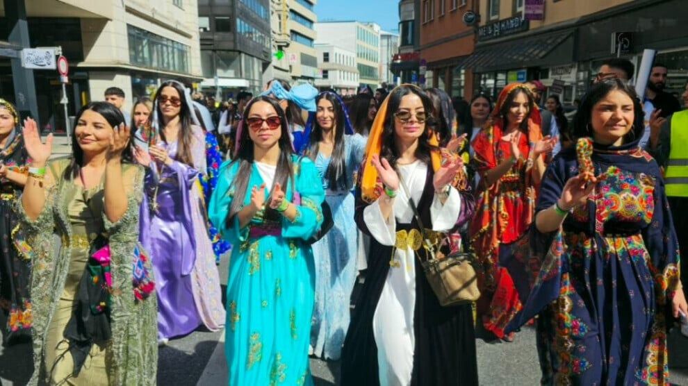 Mîhrîcana Govendanê Kurdîstanî pê rayraşîyayîşî dest pê kerd
