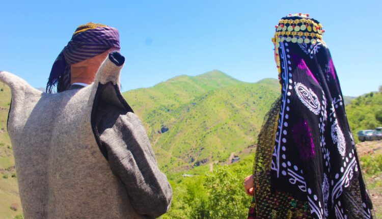 Tehlûkeyê vînbîyayîşî ver de zazakî û hewramkî; sereberzîya kulturî