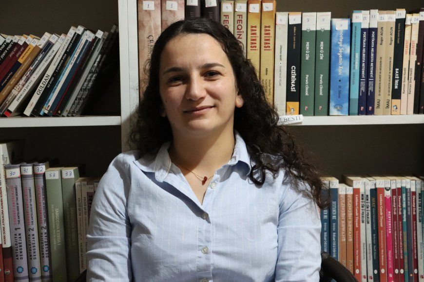 Rêveberiya Xweser zarokan bi zimanê dayikê perwerde dike