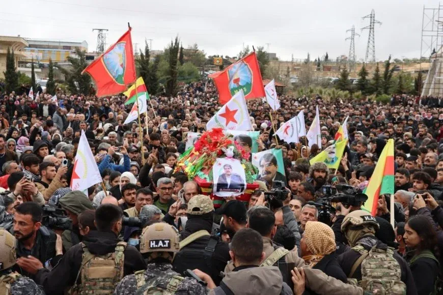 Di merasima Salîh Muslim de dîmenê yekîtiyê derket 