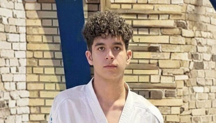 Rejîma Îranê şampiyonê karateyê bi darve kir