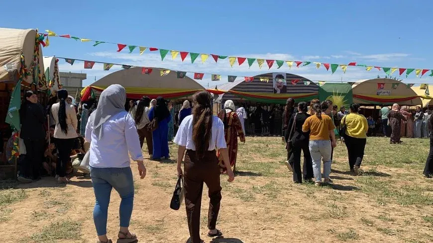 Jinên Firatê di forumê de pirsgirêkên Sûriyê niqaş kirin