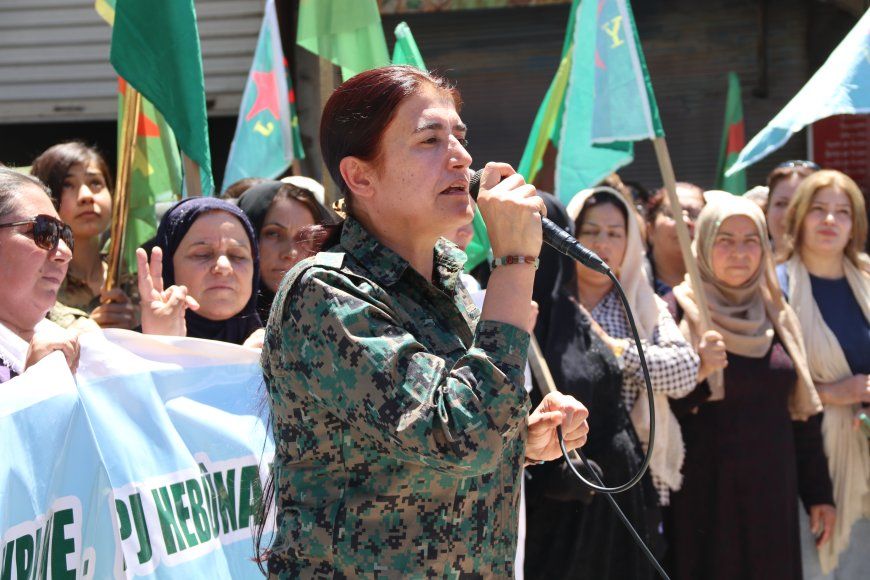 Rohilat Efrîn: Me rewabûna xwe ji civaka xwe girtiye