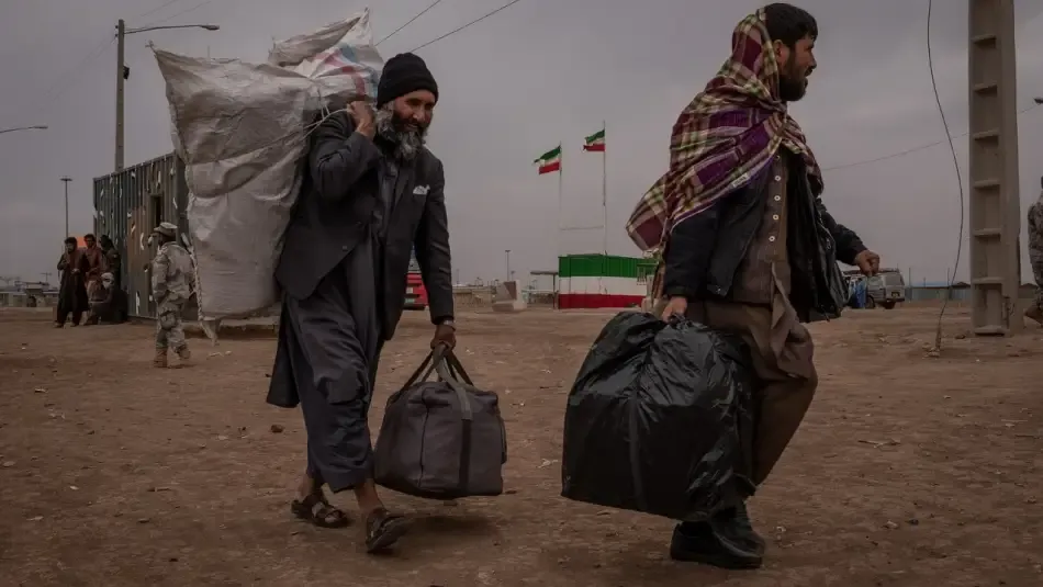 Di encama êriş û şerê berdewam de li Îranê, koçkirina navxweyî zêde bû