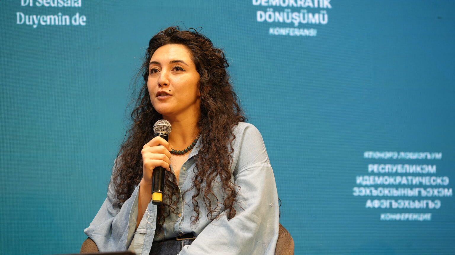 ‘Banga 27ê Sibatê banga demokratîkbûna komarê ye’ 