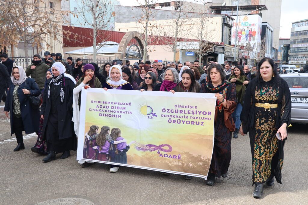 Gulten Kişanak: Li mal rûniştin ji kurdan re heram e