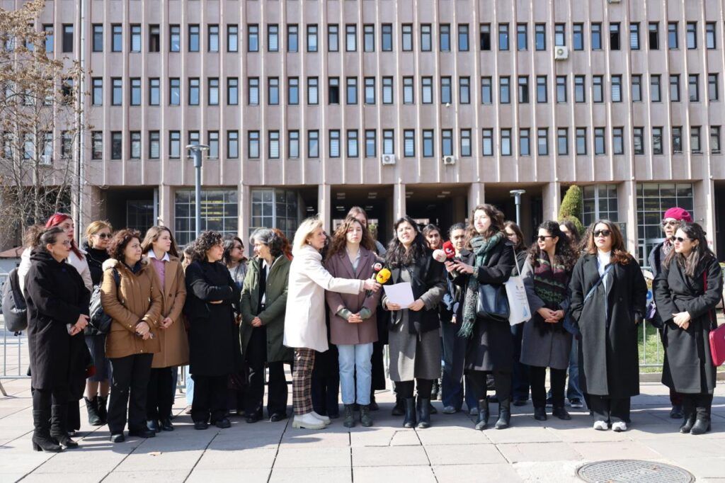 ‘Jin di encama polîtikayên bêcezahiştinê de tên kuştin’