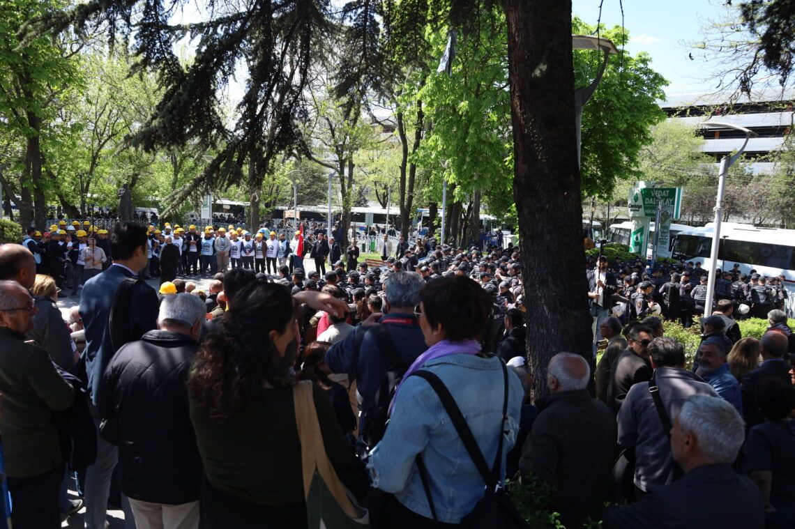 Karkerên madenê di roja 8an de çalakiya xwe didomînin
