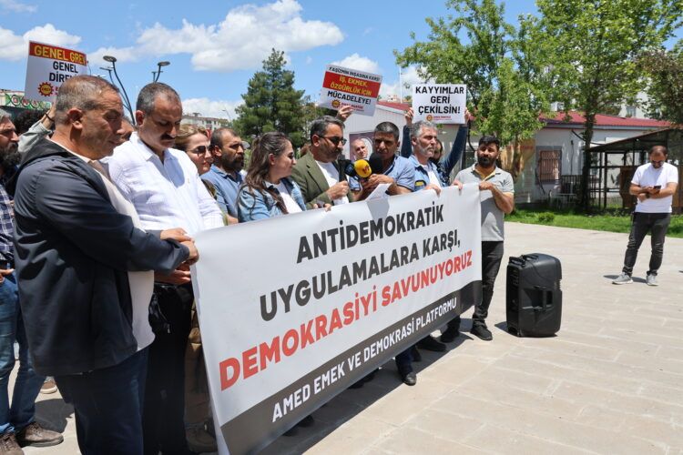 ‘Tişta pêwîst têkoşîna hevpar û avakirina aştiya civakî ye’