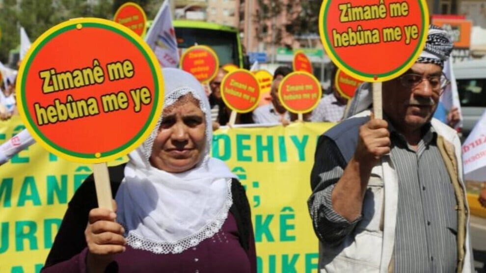 Têkoşînê Têgêrayîşê Apoyî têkoşînê ziwan û kulturî yo