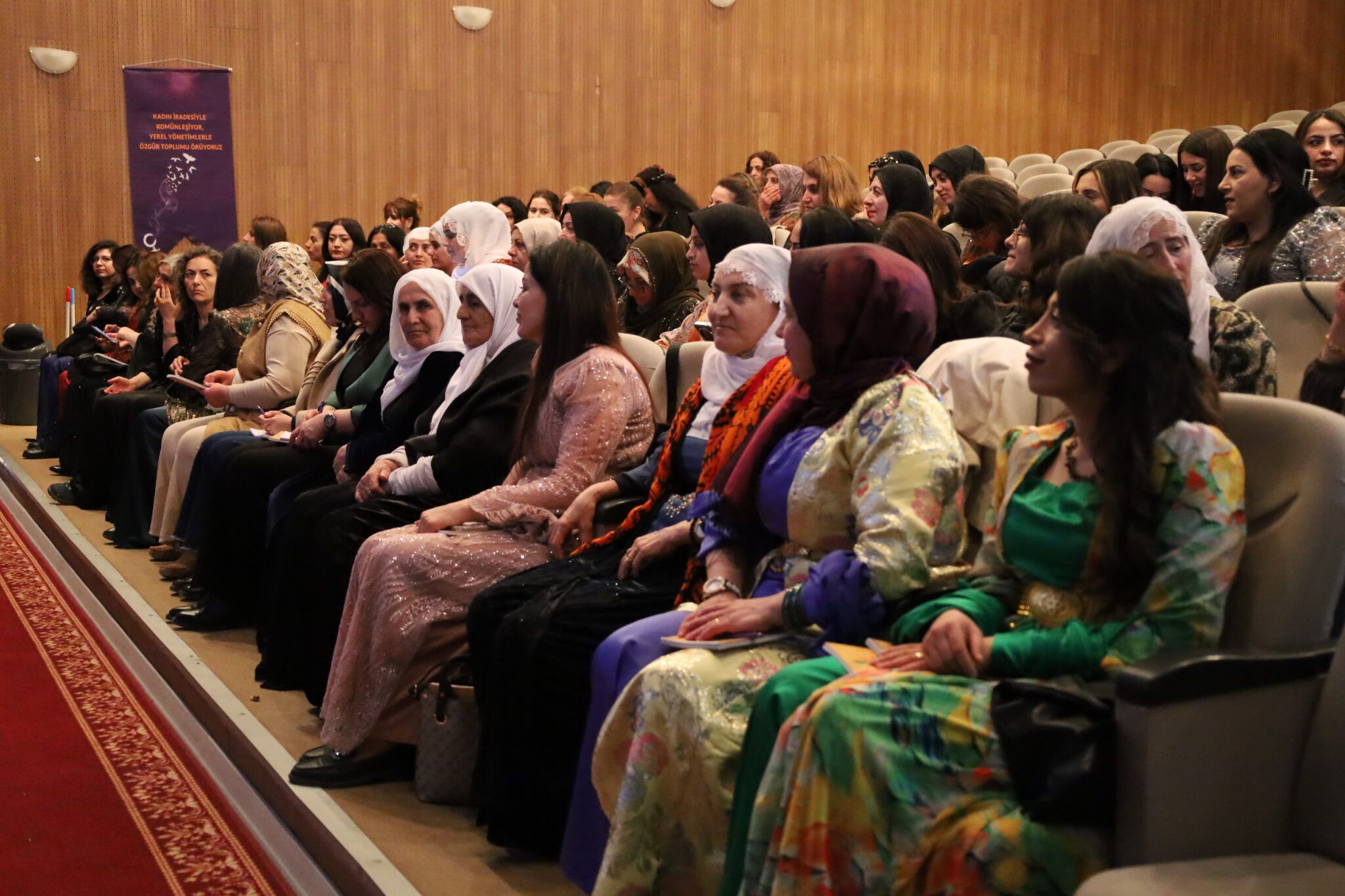 Em ê li dijî kuştinan sîstema azadîxwaziya jinan ava bikin