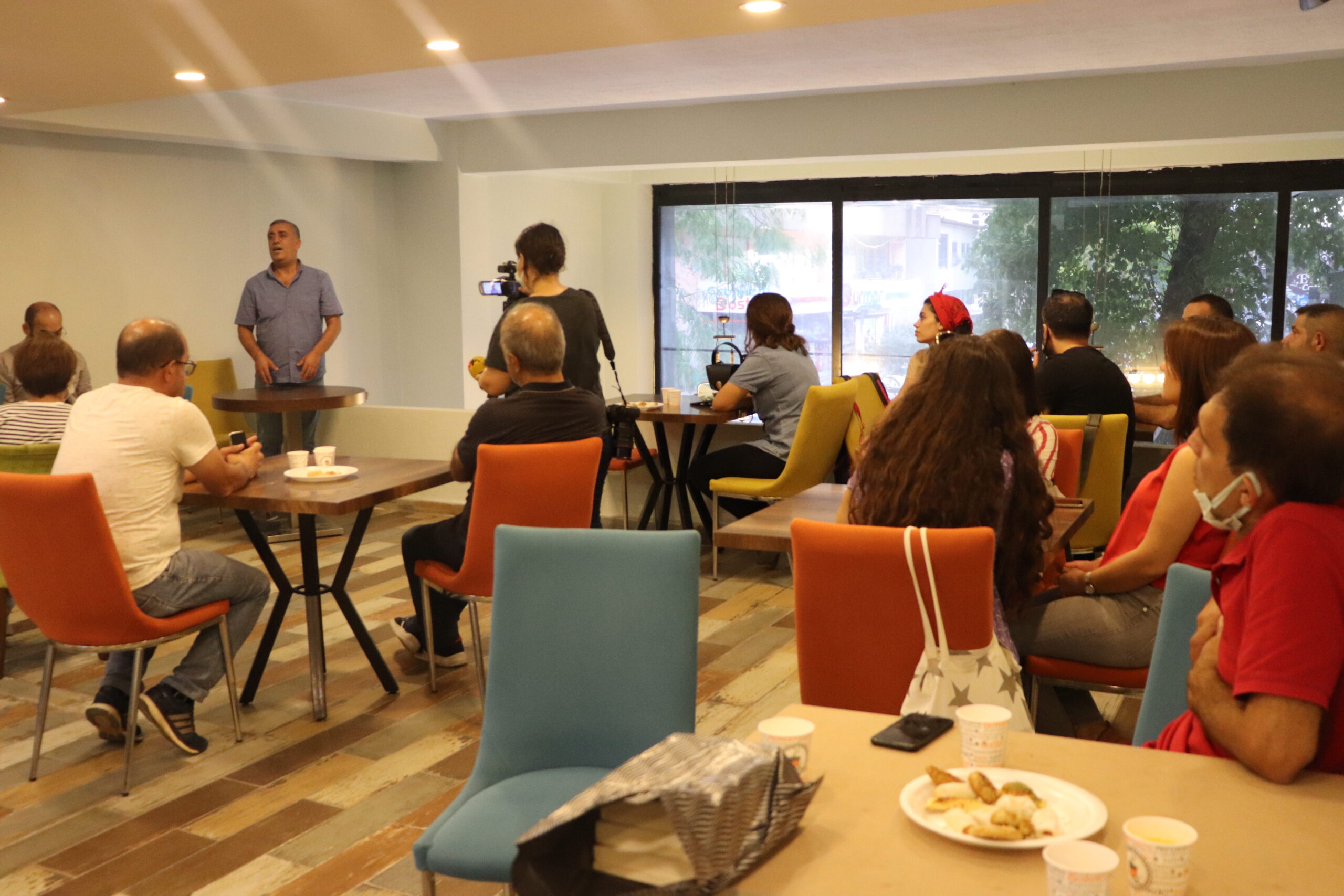 ‘Dengê Zê’ şahidê êş û lehengiyê ye