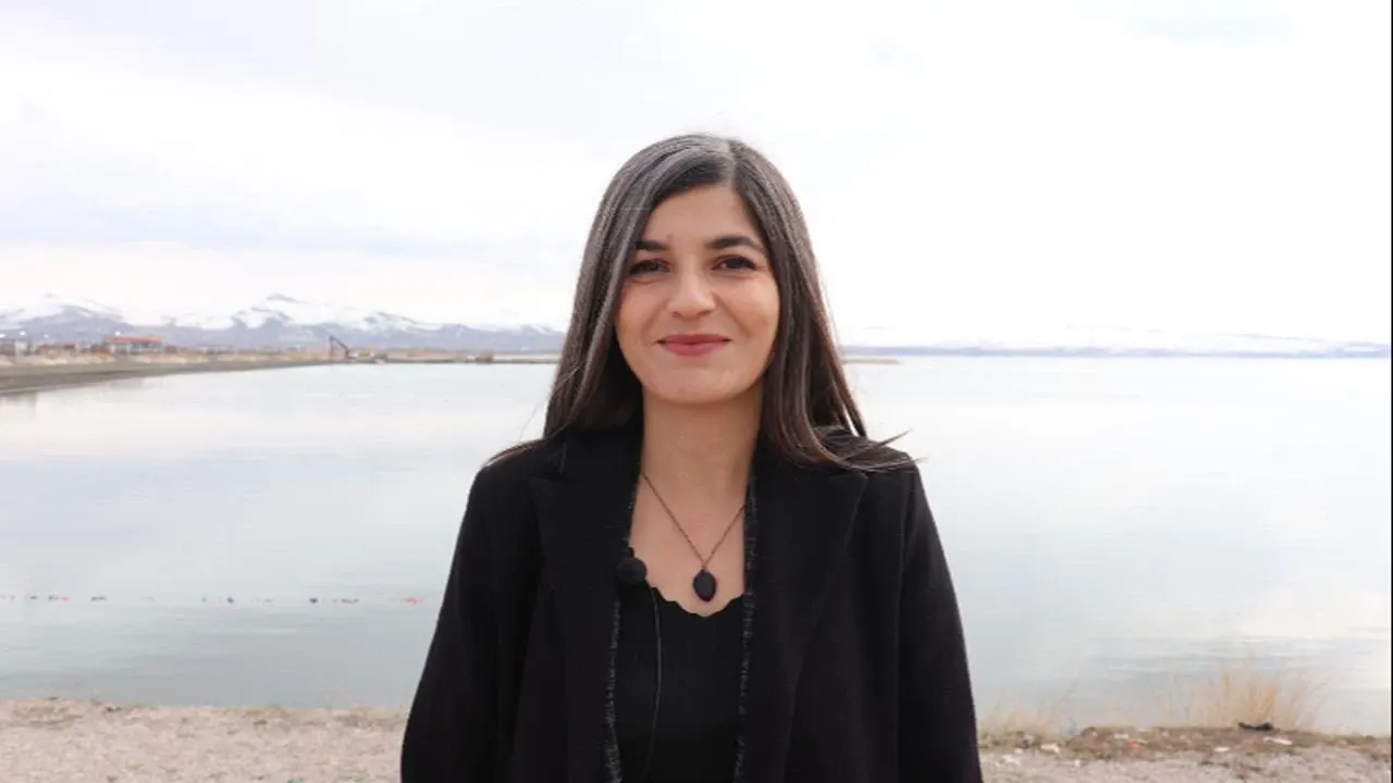 Bajar ji nû ve tên sazkirin