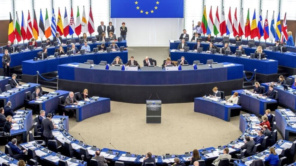 Rojava di rojeva PEyê de ye