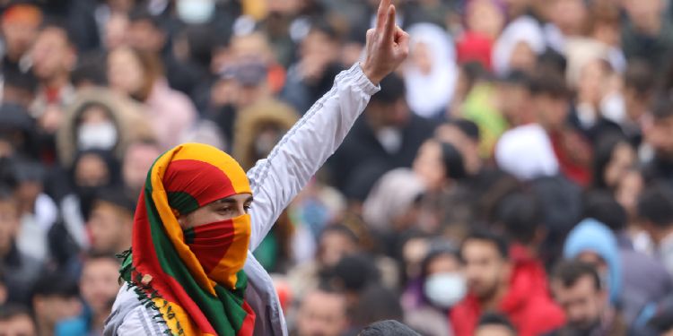 Dewlet çima bi gefan diaxive?