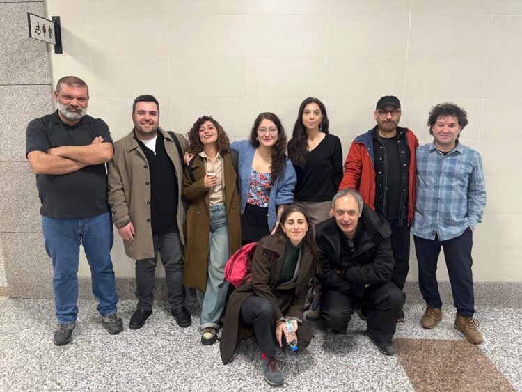 Li Stenbolê doza rojnamegeran hat taloqkirin