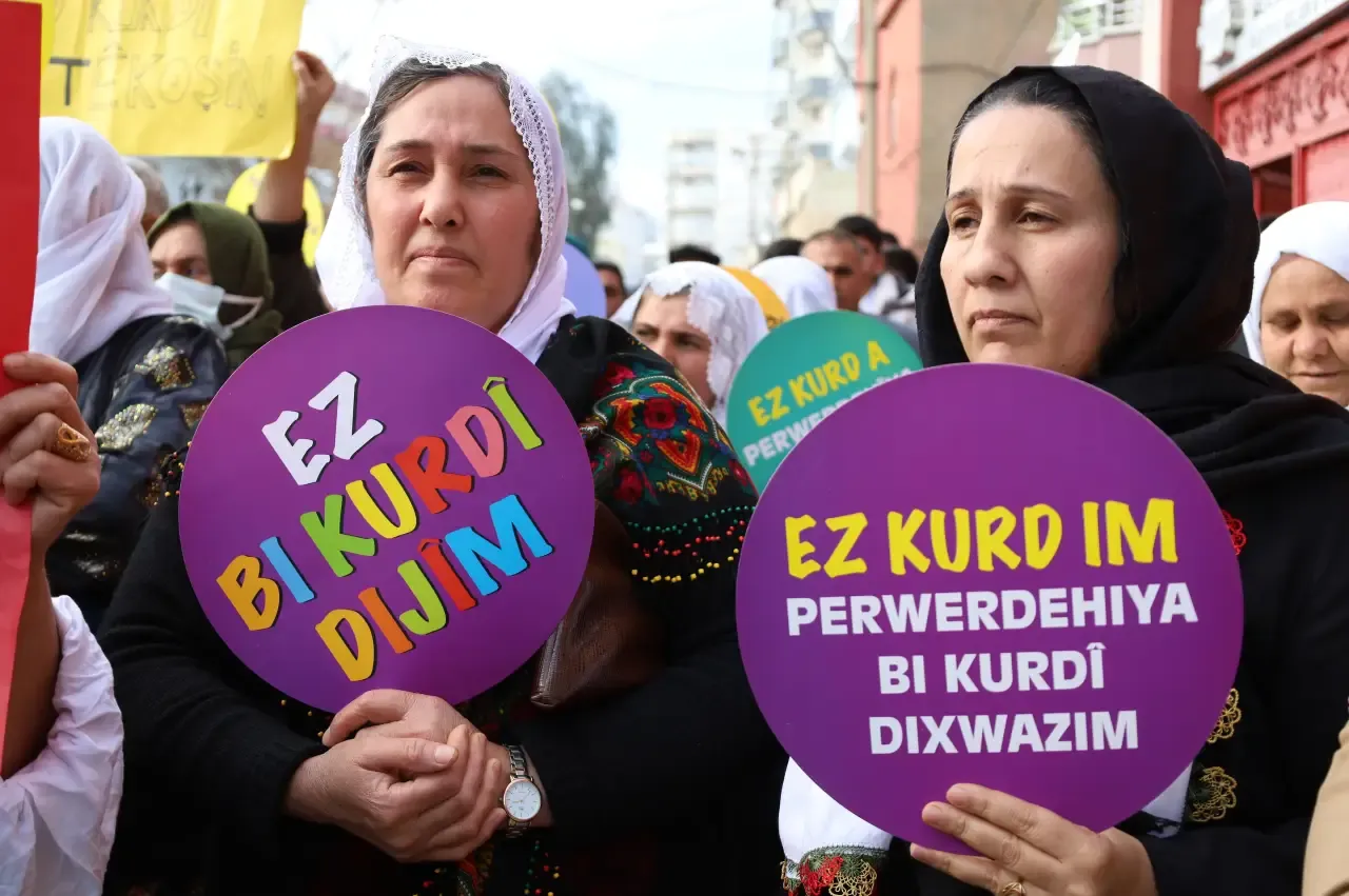 Pawitişê estbîyayîşî de rolê ziwanî