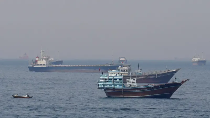 Îran di Tengava Hurmuzê de dest danî ser du keştiyan