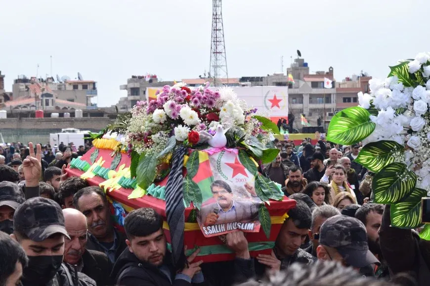 Cenazeyê Salih Muslim piştî merasîma ji Qamişlo şandin Kobanê