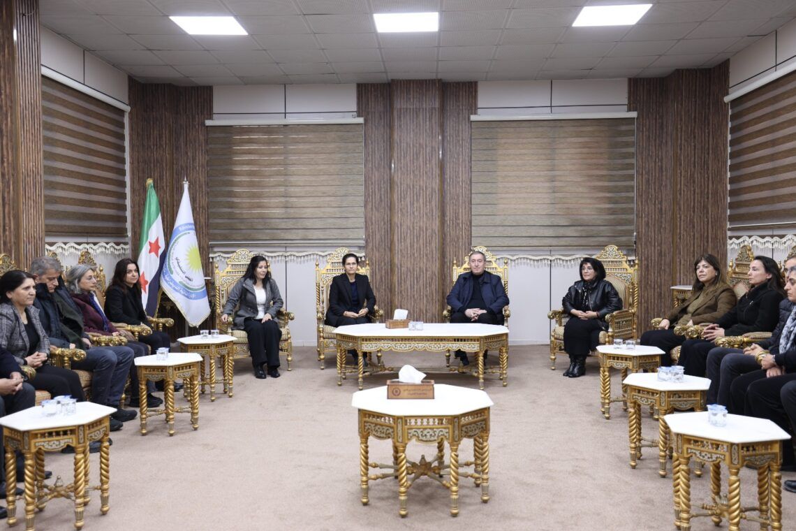 Şandeya bakur li Kobanê ji aliyê Rêveberiya Xweser ve hat pêşwazîkirin 