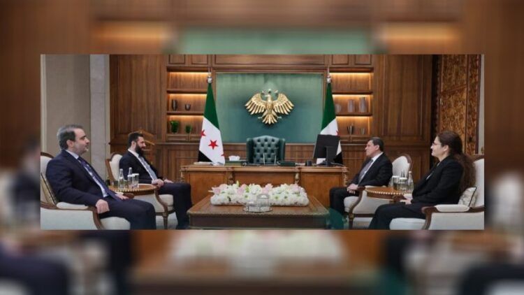 Mazlûm Ebdî û Îlham Ehmed bi Şara re civiyan