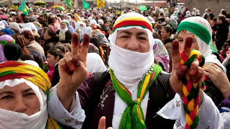 Ev çi nakokiyek yeman e!