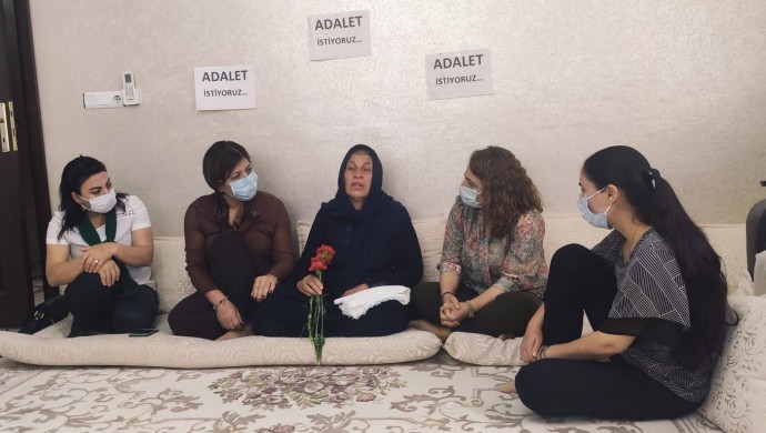 Malbata Şenyaşar: Roja hemû dayikên me pîroz be