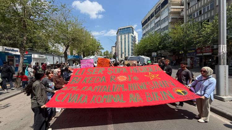 ‘Aştî û azadî bi azadbûna Serok Apo pêkan e’