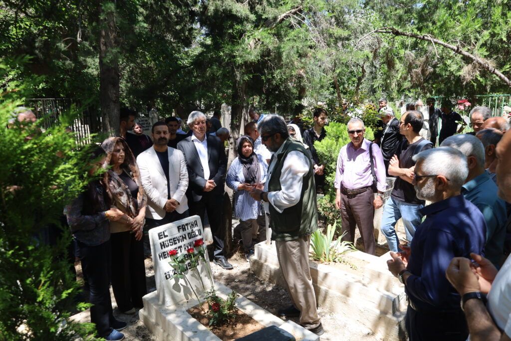 Siyasetmedarên Kurd Melîk û Ayyildiz hatin bibîranîn