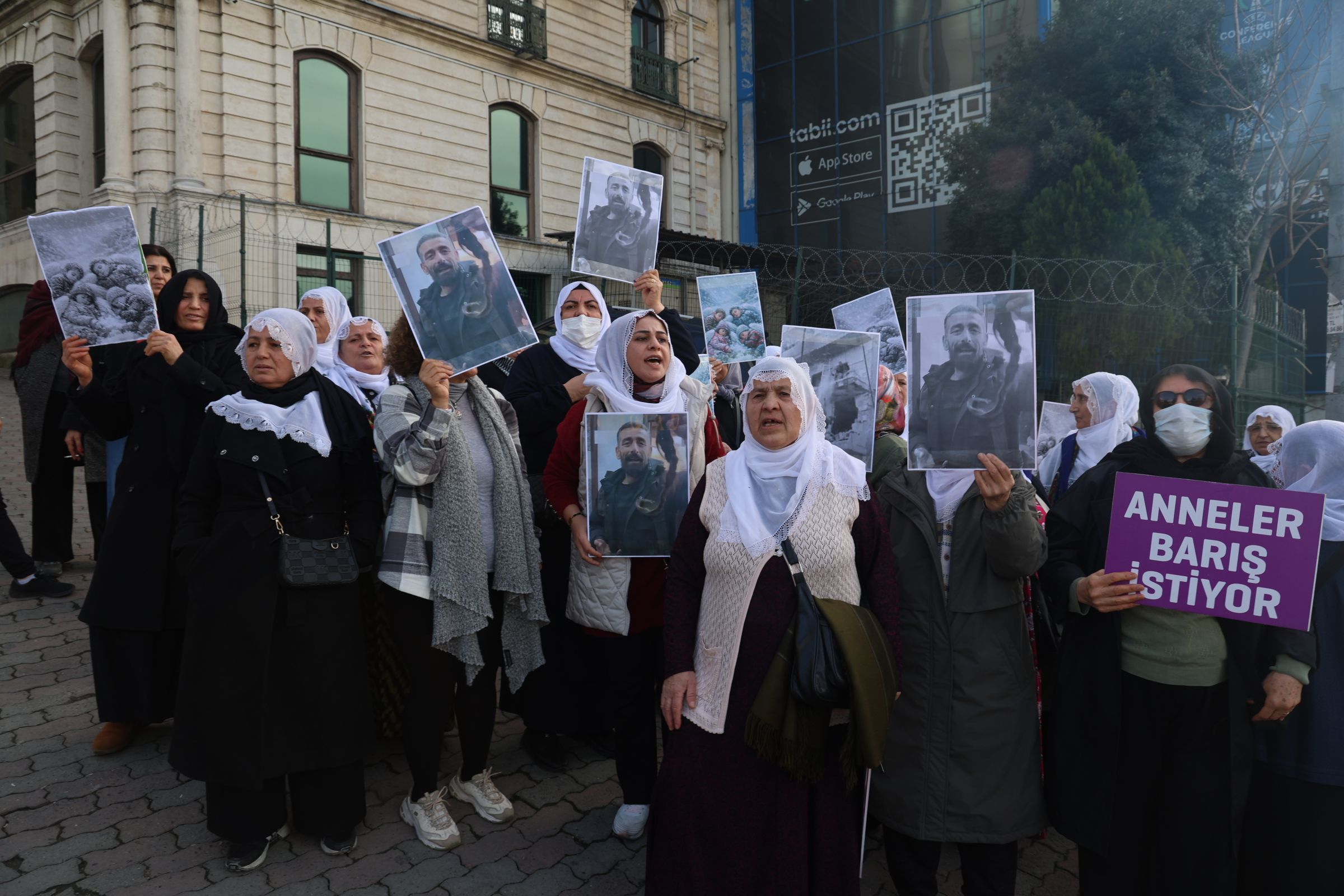 Dayîkê Aştî: Seba Rojava zaf çî keweno milanê ma ser