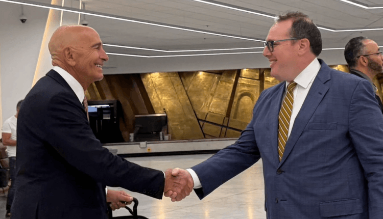 Nûnerê Taybet ê Serokê Amerîkayê Tom Barrack çûye Bexdayê