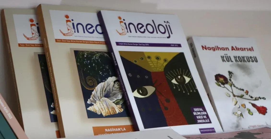 Kovara Jineolojiyê bi xwînerên xwe re civiya
