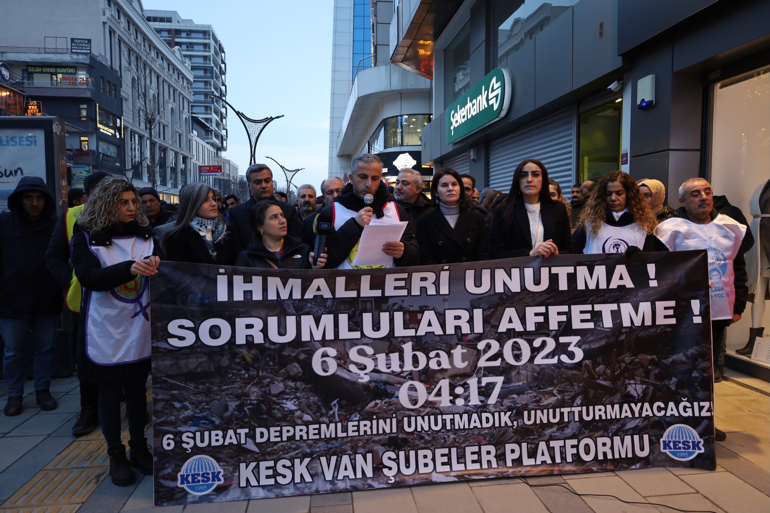 KESK: Bersûc tên parastin û efûkirin 