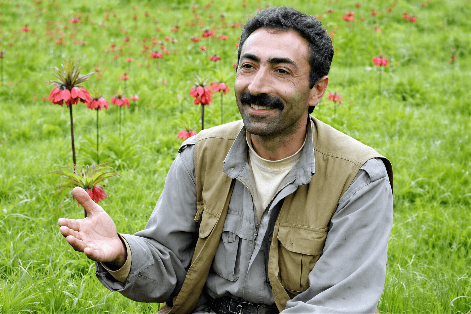 Li ser dika şoreşê şanoger û şoreşgerek: Yekta Herekol